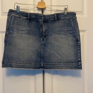 Loft medium wash jean skirt size 14
